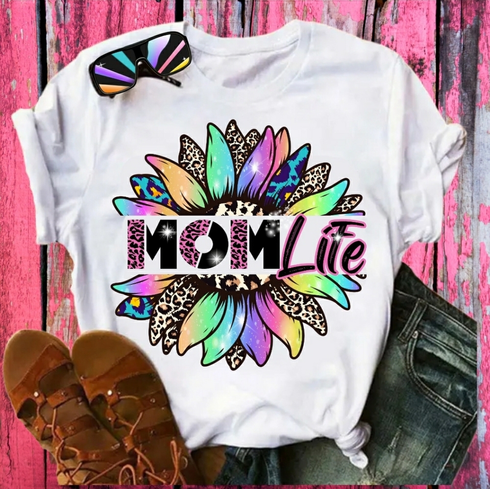 Mom Life T-shirt